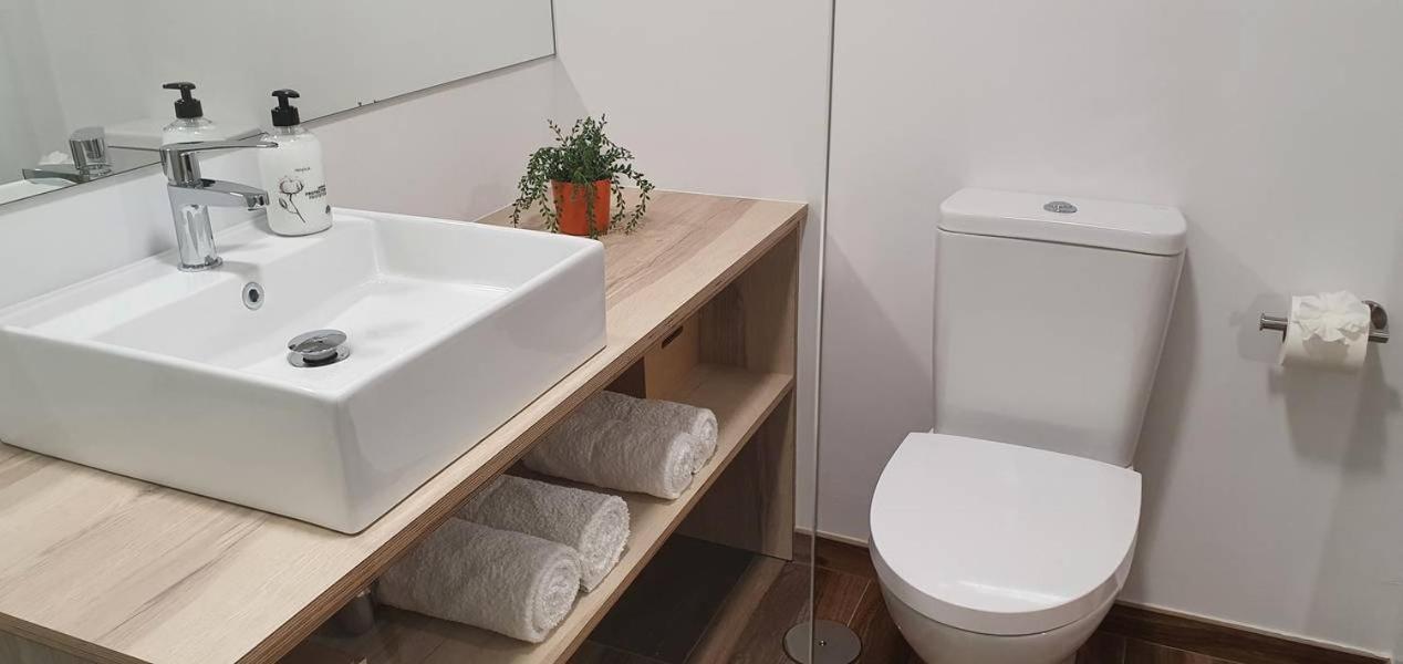 Apartamentos Antares 3 ミヤドイロ エクステリア 写真